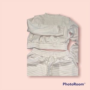 Adorable Two Piece Sweat Suit NWT